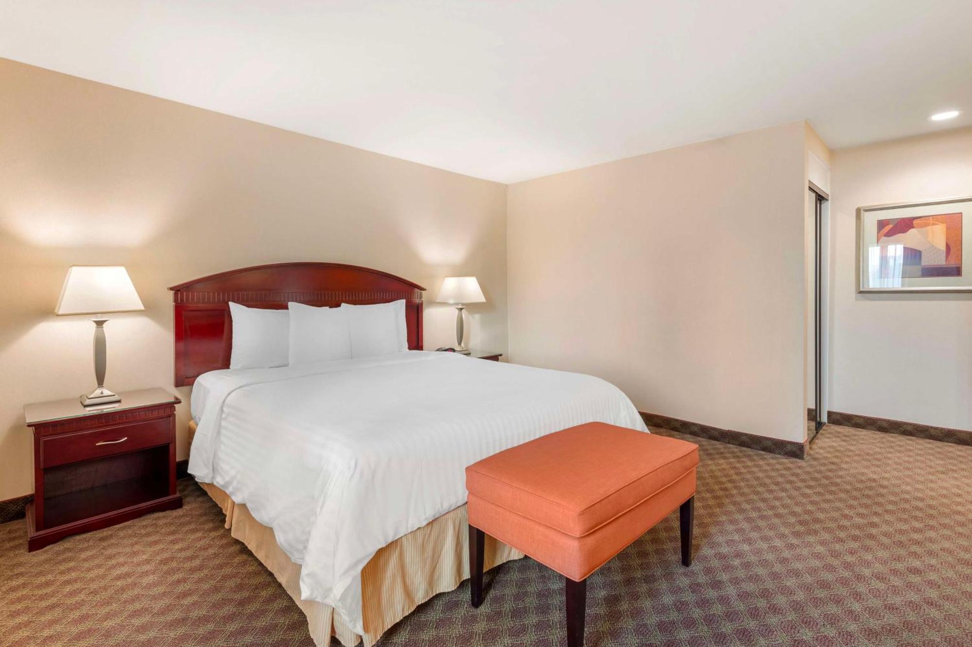 Best Western Plus West Covina Inn Eksteriør billede