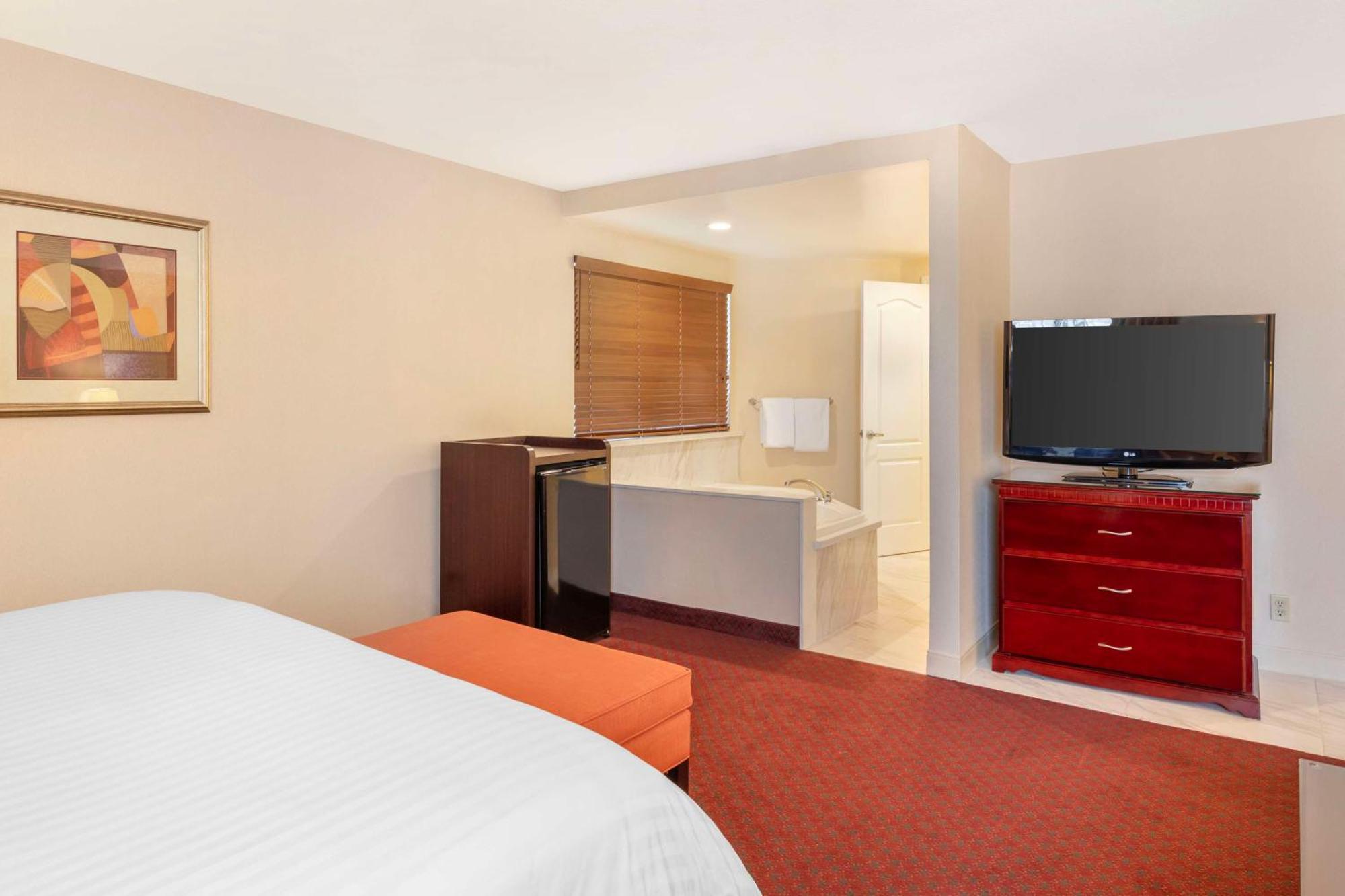 Best Western Plus West Covina Inn Eksteriør billede